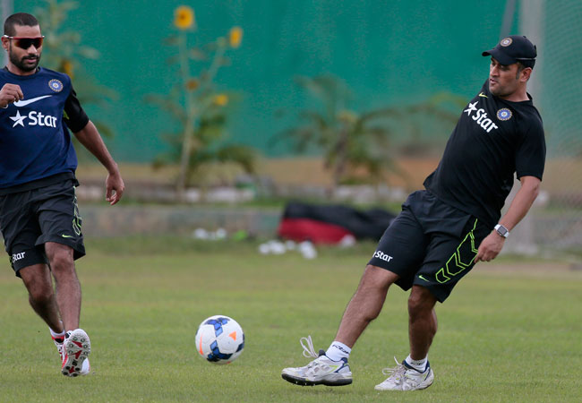 बर्थडे स्पेशल: कैप्टन कूल धोनी के खास 25 रिकॉर्ड्स