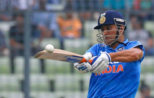 बर्थडे स्पेशल: कैप्टन कूल धोनी के खास 25 रिकॉर्ड्स