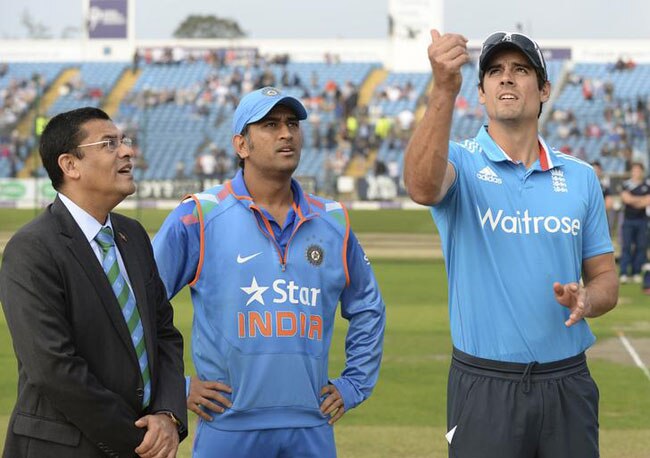 बर्थडे स्पेशल: कैप्टन कूल धोनी के खास 25 रिकॉर्ड्स