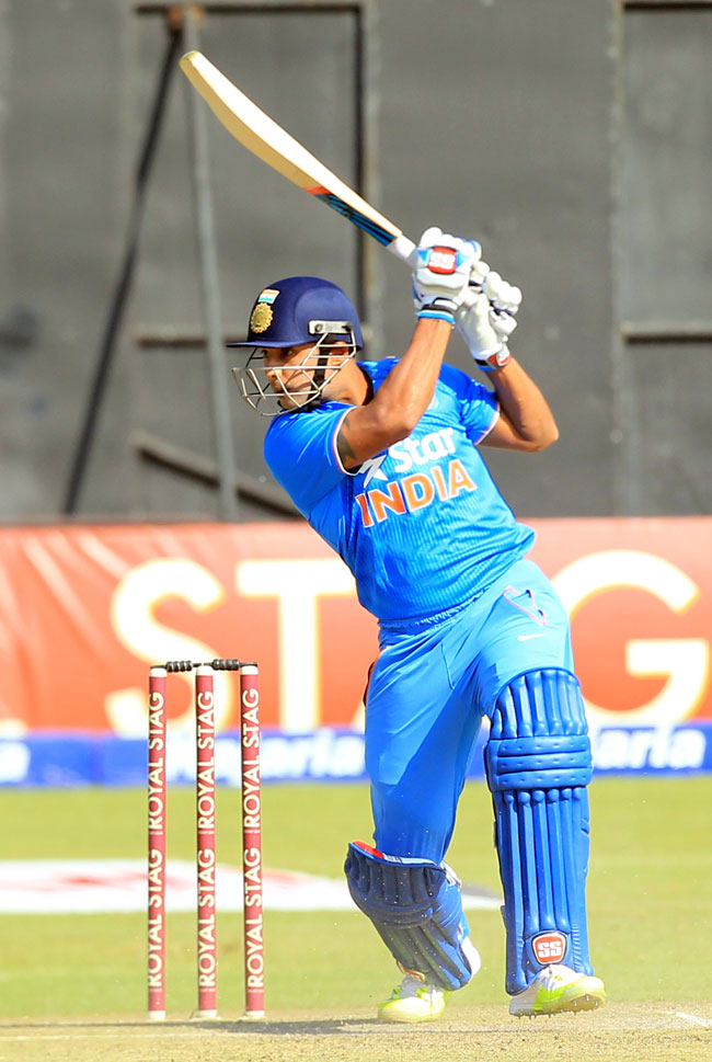 भारत-जिंबाब्वे के बीच पहले टी20 की तस्वीरें