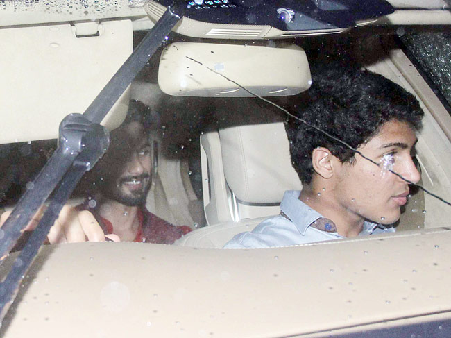 शाहिद की शादी: शाहिद को ऐसे शर्माते पहले कभी नहीं देखा