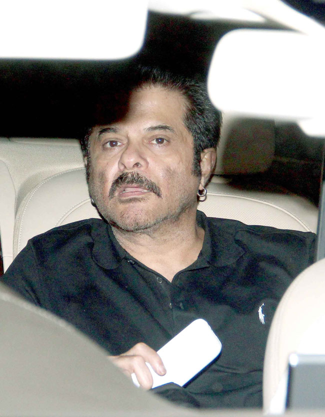 'बजरंगी भाईजान' का पेंडेंट पहन स्क्रीनिंग पर पहुंचे सि‍तारे