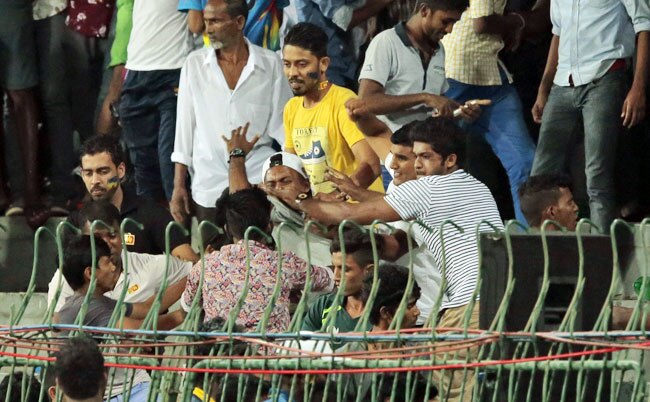 श्रीलंका-पाकिस्तान वनडे में हुआ बवाल