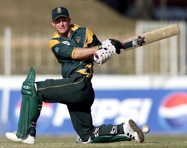 क्रिकेट के सुपर फील्डर जोंटी रोड्स को हैप्पी बर्थडे