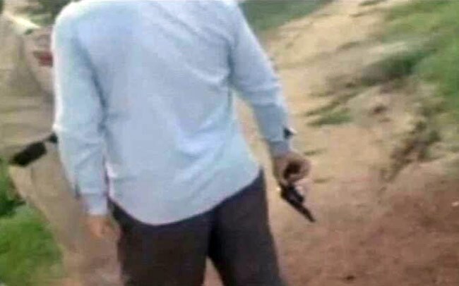 पंजाब के गुरदासपुर में आतंकी हमला, देखें लाइव तस्वीरें...