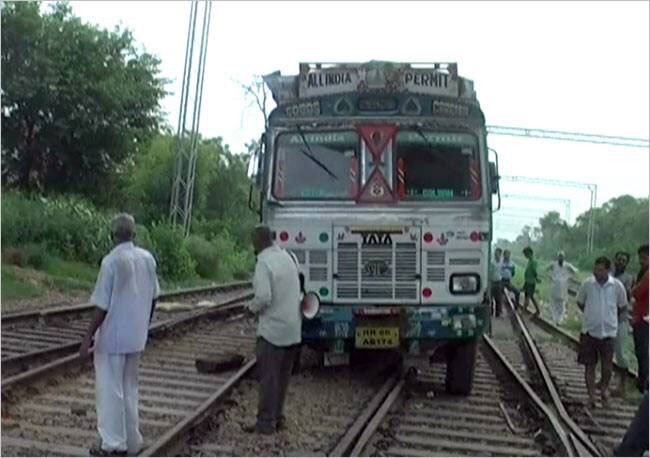 24 जुलाई 2015: तस्वीरों में देखें दिनभर की बड़ी खबरें