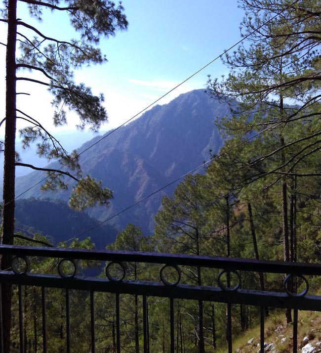 श्रद्धा-भक्त‍ि से सराबोर कर देती है वैष्णो देवी की यात्रा