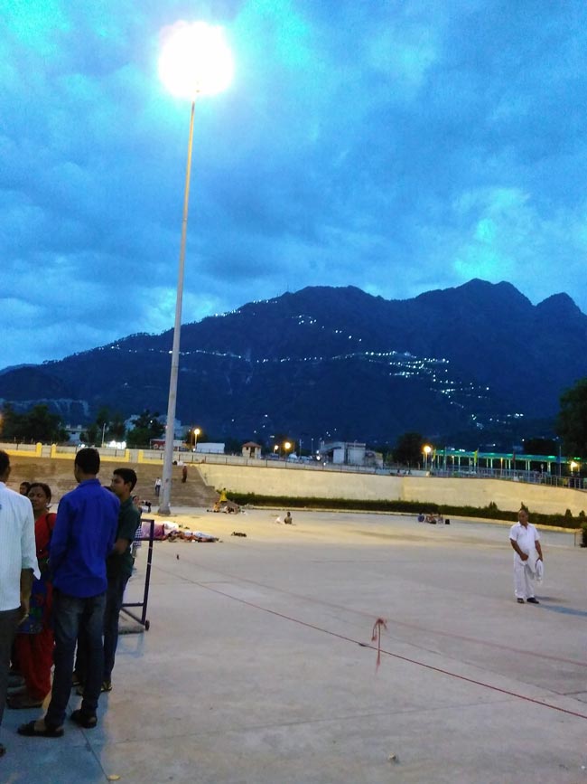 श्रद्धा-भक्त‍ि से सराबोर कर देती है वैष्णो देवी की यात्रा