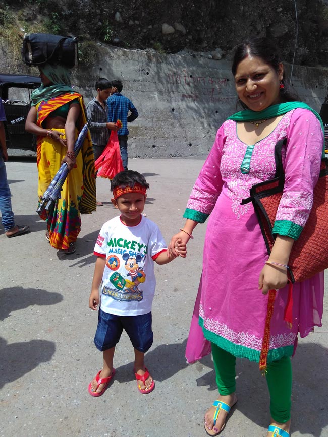 श्रद्धा-भक्त‍ि से सराबोर कर देती है वैष्णो देवी की यात्रा