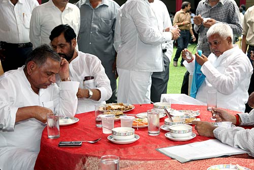 सियासी दिग्गज लालू प्रसाद का सियासी सफर