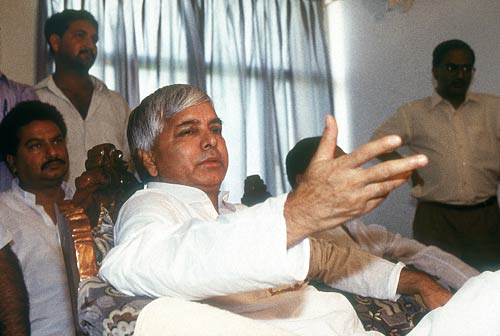 सियासी दिग्गज लालू प्रसाद का सियासी सफर