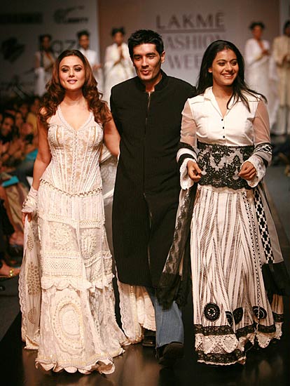 ऑल टाइम फेवरेट एक्ट्रेस काजोल Happy Birthday