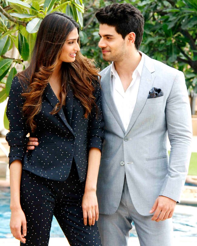 प्रमोशन डायरीज: सूरज पंचोली और अतिया शेटी का क्यूट अंदाज