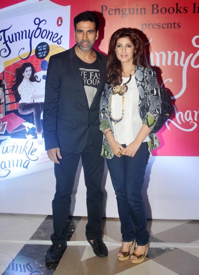 ट्विंकल खन्ना की बुक रिलीज पर पहुंचे सितारे...