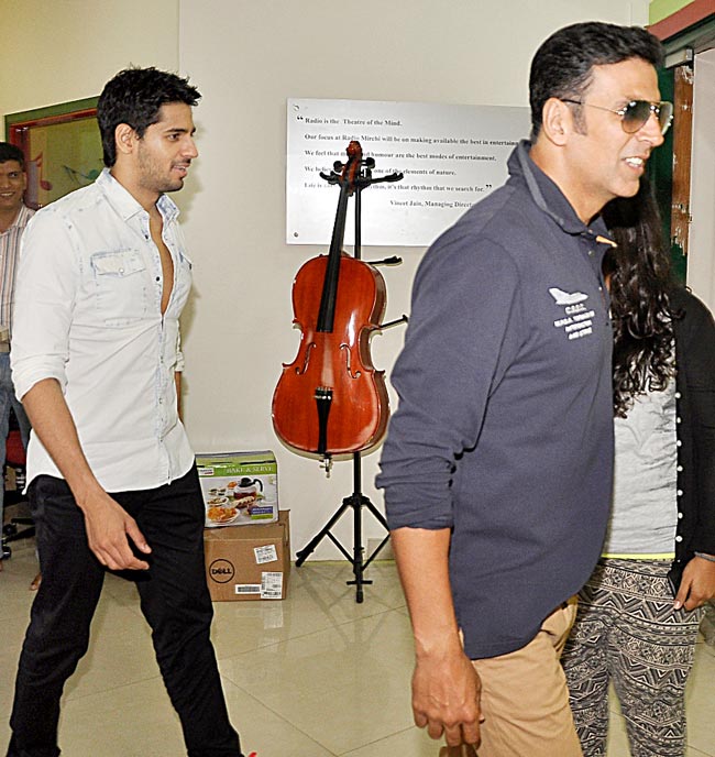 Celeb Spotting: 'की और का' के लिए करीना, अर्जुन तैयार