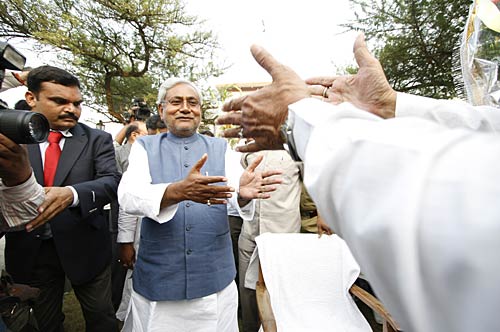 बिहार की बदलती तस्‍वीर | नीतीश की सुनामी