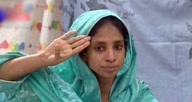 08 अगस्त 2015: तस्वीरों में देखें दिनभर की बड़ी खबरें