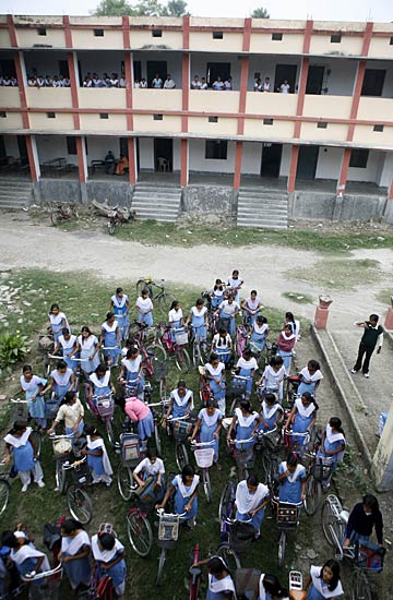 बिहार की बदलती तस्‍वीर | नीतीश की सुनामी