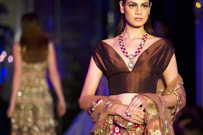 शो स्टॉपर ऐश, कंगना और शि‍ल्पा शेट्टी का कातिलाना अंदाज