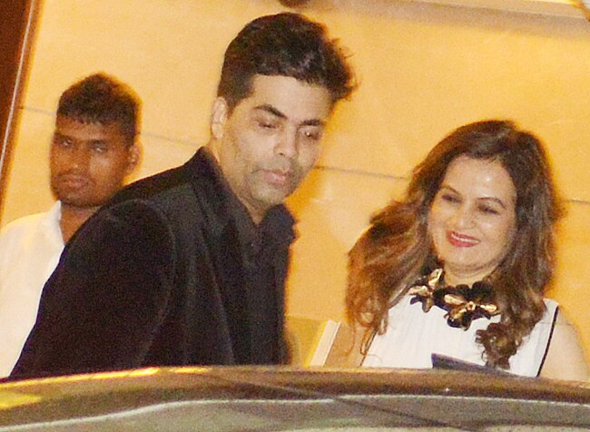 अर्पिता ने खान परिवार और करीबी दोस्तों के साथ मनाया जन्मदिन