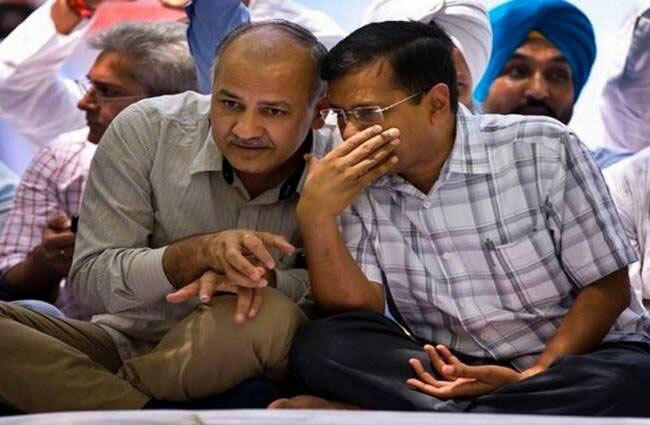 08 अगस्त 2015: तस्वीरों में देखें दिनभर की बड़ी खबरें