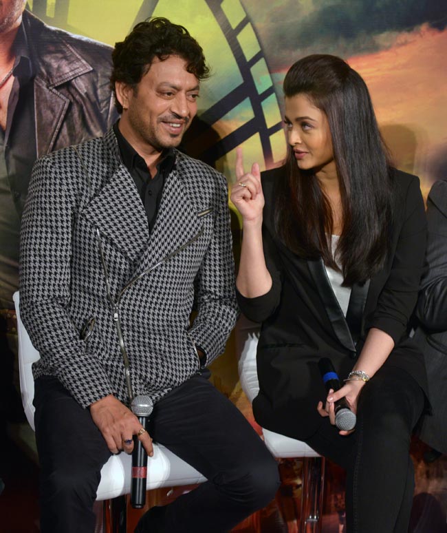 मिस ना करें 'जज्बा' के ट्रेलर लॉन्च पर ऐश्वर्या और इरफान की केमिस्ट्री