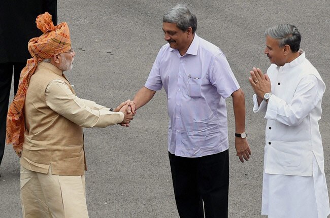 15 अगस्त 2015: दिनभर की बड़ी खबरें तस्वीरों में