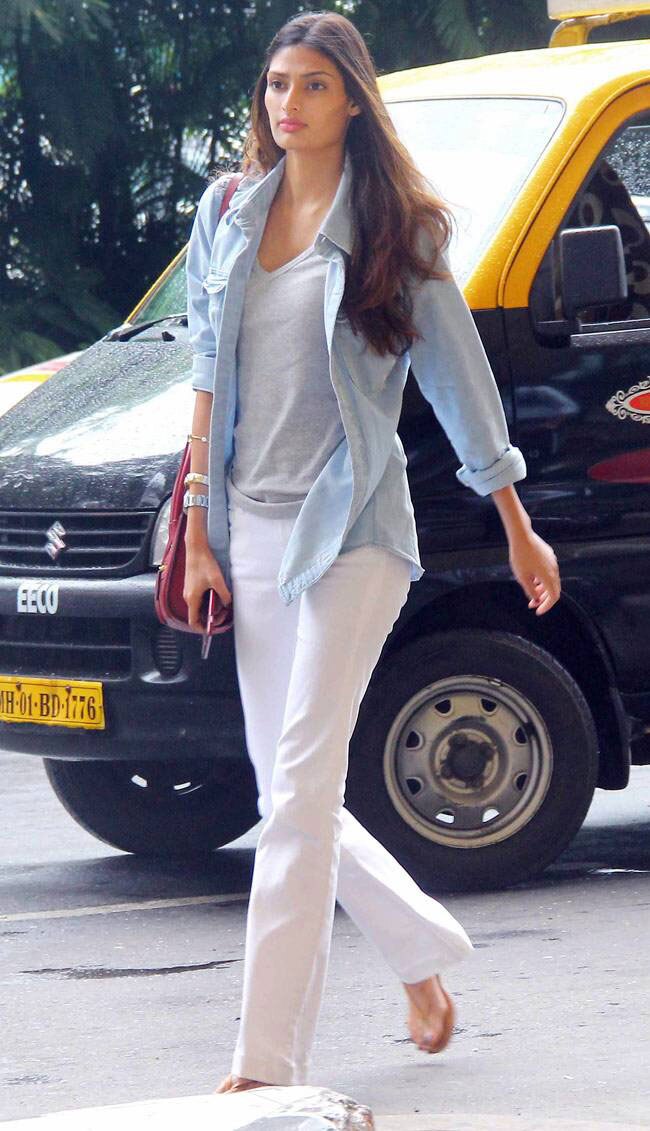 बॉलीवुड से पहले रैंप पर सूरज-अथिया का डेब्यू