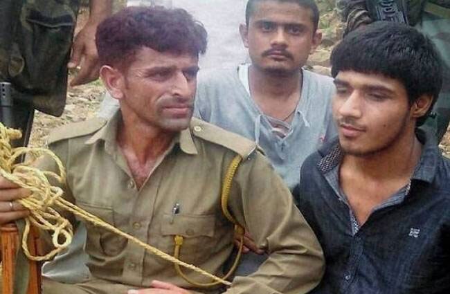 08 अगस्त 2015: तस्वीरों में देखें दिनभर की बड़ी खबरें