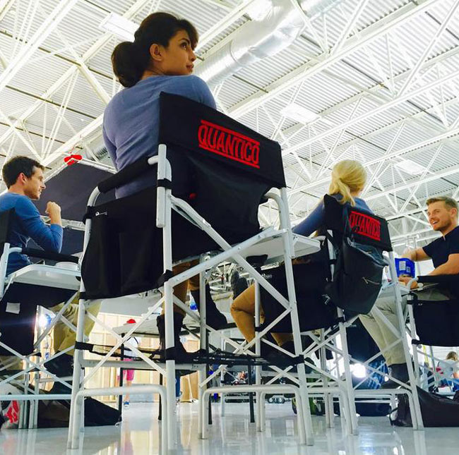 इंस्टाग्राम पर सितारों ने शेयर की अपनी मस्तियां