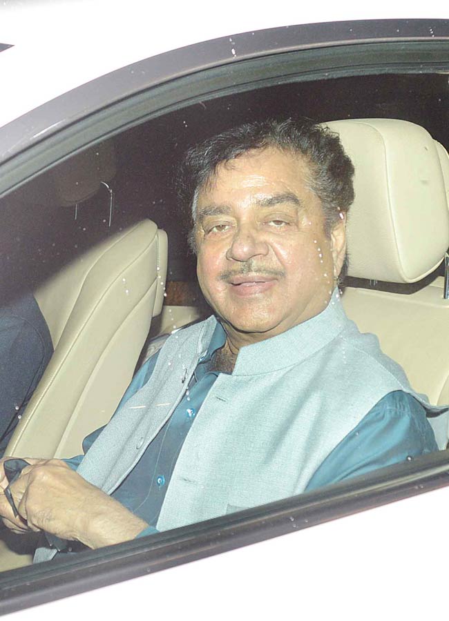 'ब्रदर्स' की स्क्रीनिंग को इन बॉलीवुड सितारों ने बनाया खास