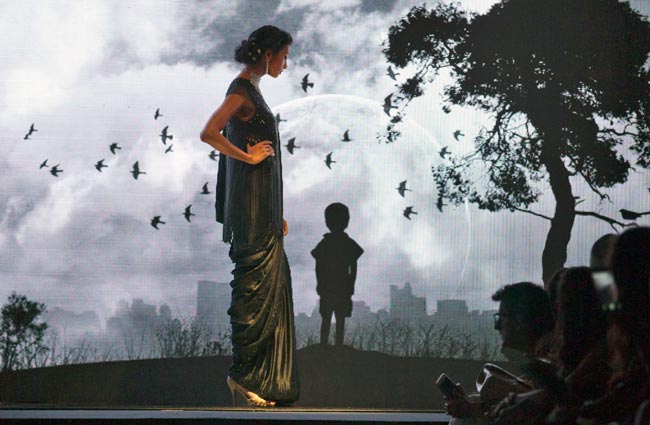 शो स्टॉपर ऐश, कंगना और शि‍ल्पा शेट्टी का कातिलाना अंदाज