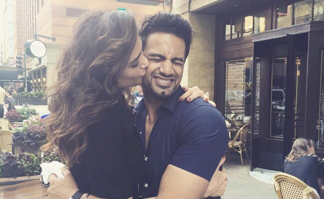 करिश्मा तन्ना के बर्थडे पर देखें उनकी खास तस्वीरें