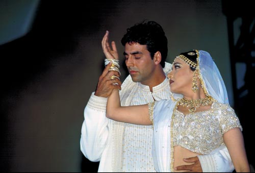 ये हैं सीधे सादे अक्षय अक्षय....Happy b'day