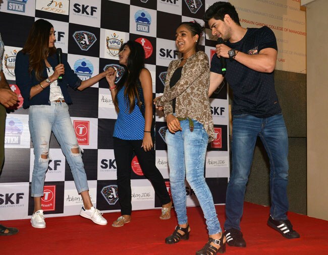 Promotion Diaries: जॉन अब्राहम-श्रुति हासन, सूरज-अतिया जुटे फिल्म प्रमोशन में