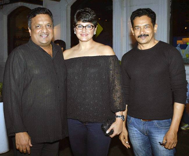 Celeb Spotting: 'जज्बा' पूरा होने पर जमकर हुई पार्टी