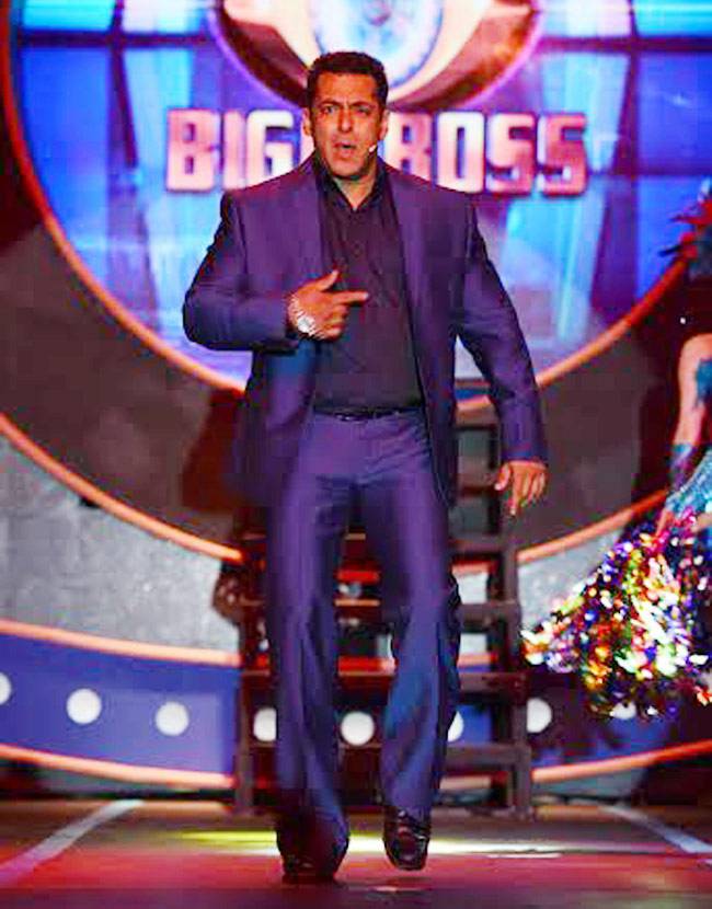 Bigg Boss 9 की प्रेस कॉन्फ्रेंस में सलमान का जलवा