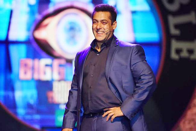 Bigg Boss 9 की प्रेस कॉन्फ्रेंस में सलमान का जलवा