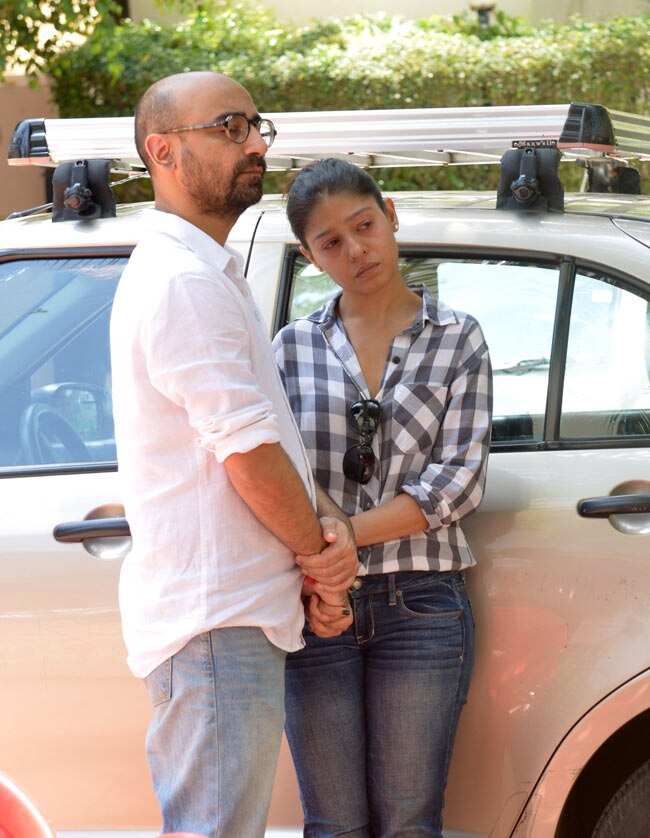 आदेश श्रीवास्तव को अंतिम विदाई देने के लिए उमड़ा बॉलीवुड