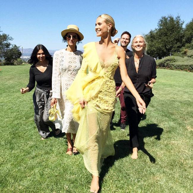 Emmy Awards 2015: पर्दे के पीछे टीवी सिलेब्स का अंदाज