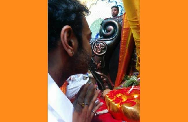 शिल्पा शेट्टी से लेकर अजय देवगन तक पहुंचे गणपति के दर्शन करने