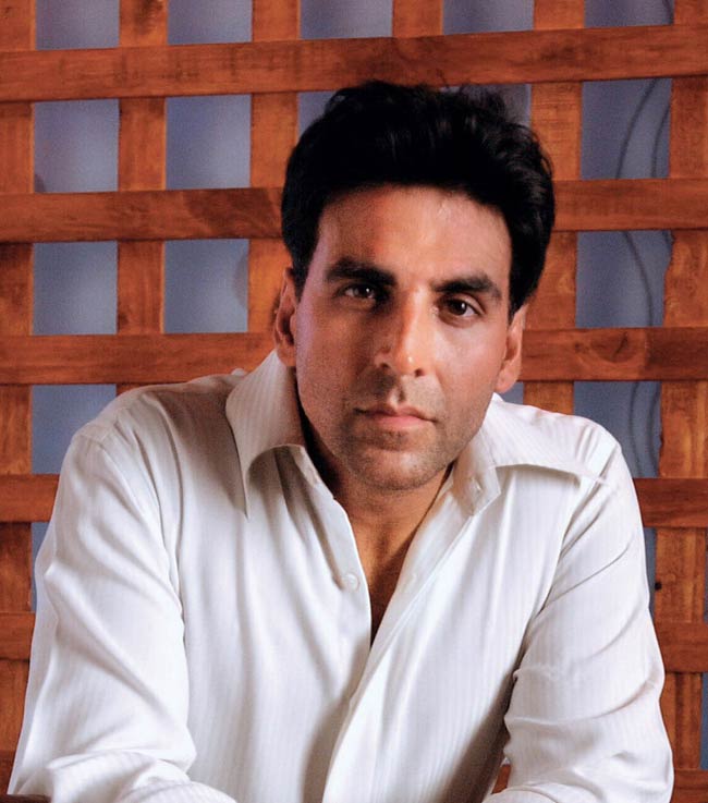 ये हैं सीधे सादे अक्षय अक्षय....Happy b'day