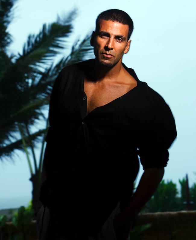 ये हैं सीधे सादे अक्षय अक्षय....Happy b'day