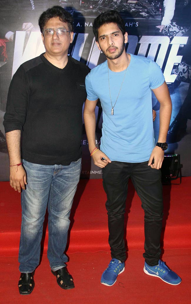 Welcome Back: स्पेशल स्क्रीनिंग पर पापा अनिल कपूर संग सोनम कपूर