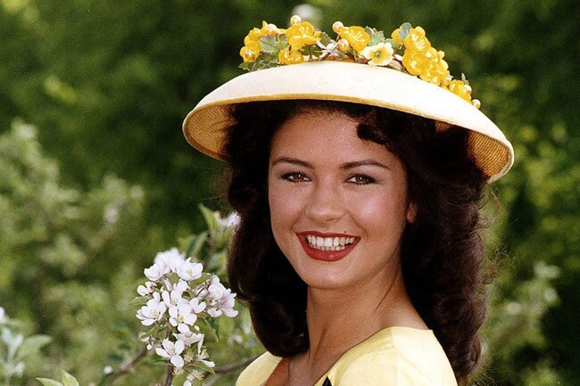 खूबसूरत हॉलीवुड एक्ट्रेस कैथरीनजोन्स हैप्पी बर्थडे...