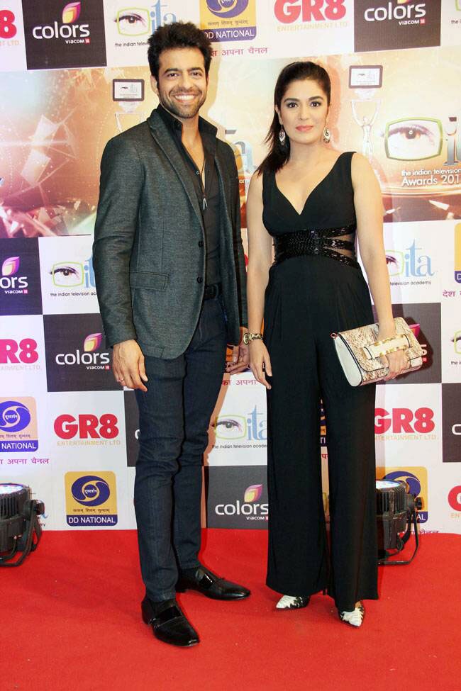 जगमगा उठा ITA अवॉर्ड्स 2015 जब छोटे पर्दे के सितारों का हुआ जमावड़ा