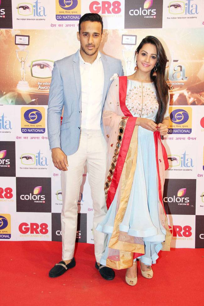 जगमगा उठा ITA अवॉर्ड्स 2015 जब छोटे पर्दे के सितारों का हुआ जमावड़ा