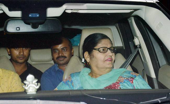 कपिल शर्मा की फिल्म की स्क्रीनिंग पर पहुंचे बॉलीवुड सितारे