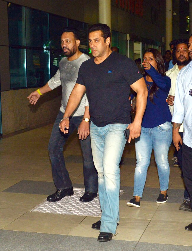 'हीरो' का प्रमोशन कर मुंबई लौटे सलमान, सूरज और आतिया