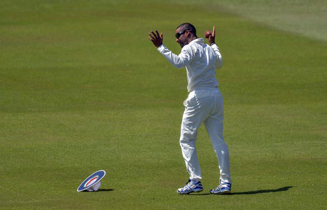 शिखर धवनः मूंछों को ताव देता 'धाकड़' बल्लेबाज